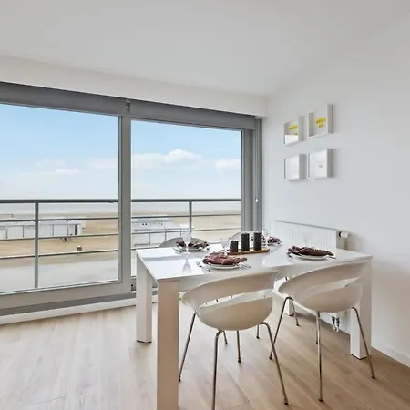Huswell - With Frontal Sea View In Апартаменты Кнокке-Хейст